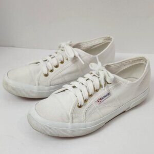 Superga Womens White Canvas Lace Sneakers, 7.5